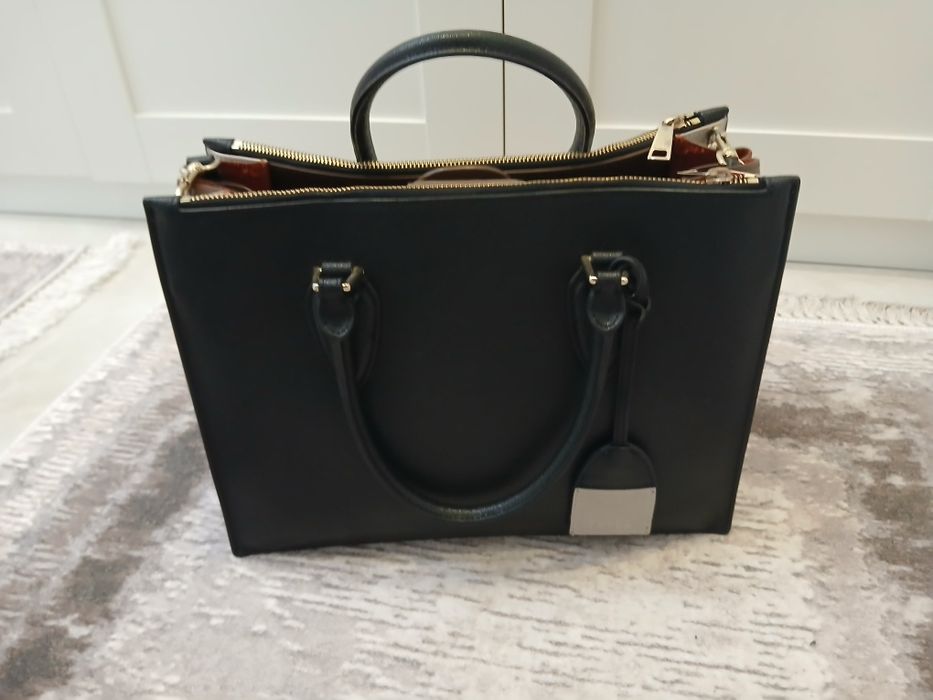 Дамска чанта FURLA перфектна