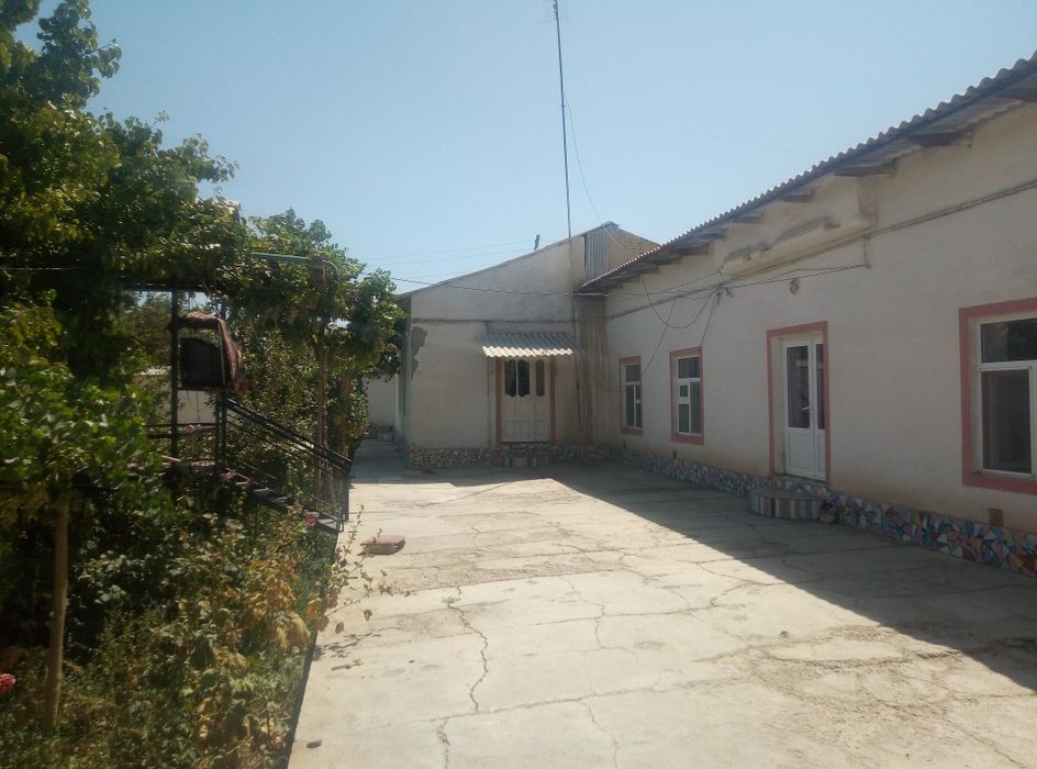 14 sotixli tayyor xovli sotiladi