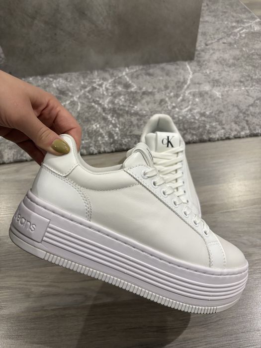 Дамски маратонки calvin klein, Calvin klein