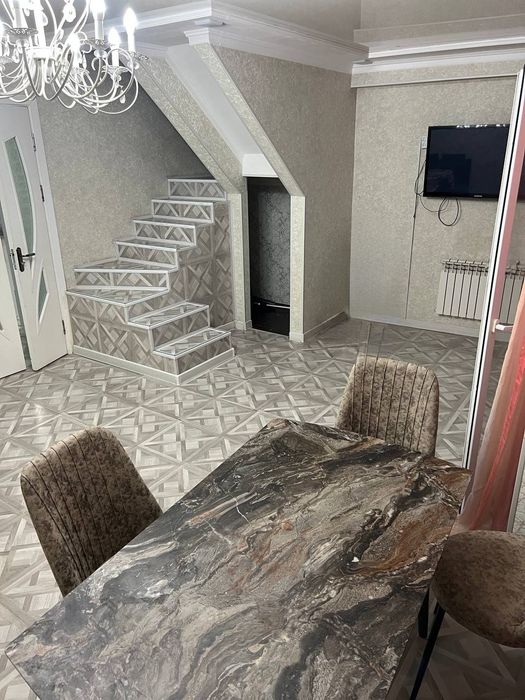 Двухярусная квартира с евро ремонтом. Якасарайский р-н ул бабура