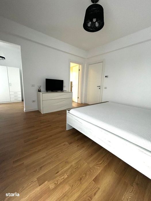 Casă de închiriat | 5 camere | Curte de 400 mp | Corbeanca