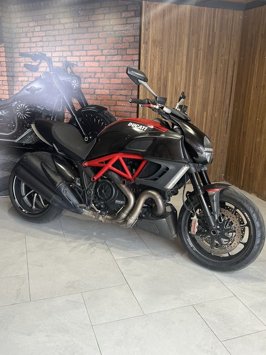 Ducati Diavel 2011