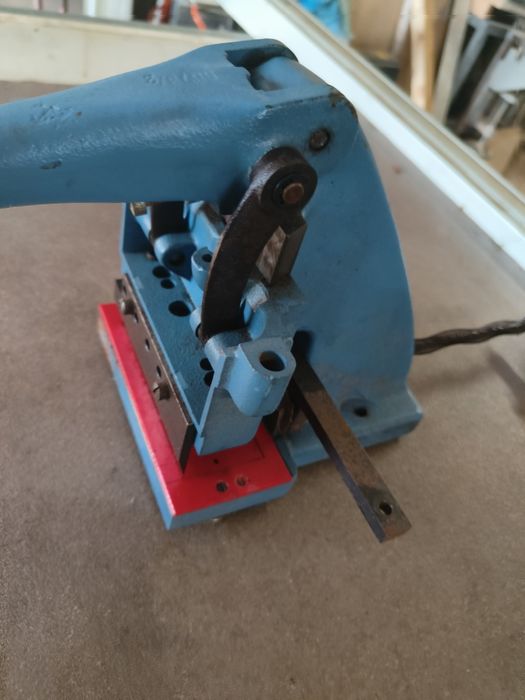 Ръчна Немска гилотина