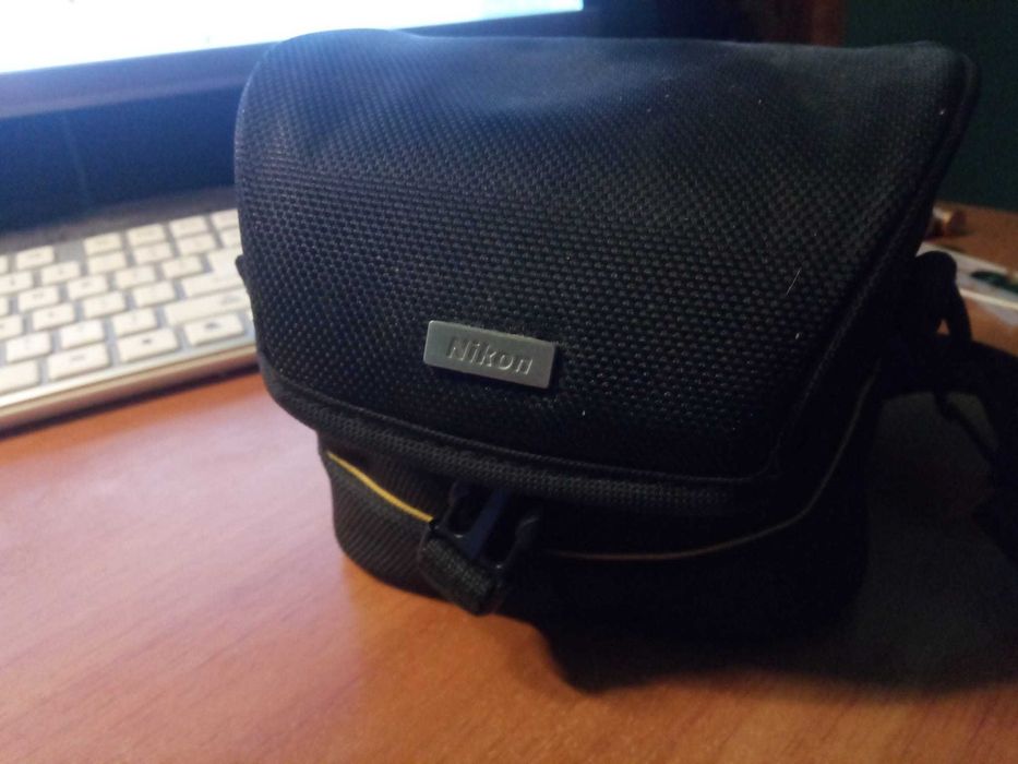 Nikon L110. Nou, se vinde cu toate accesoriile.