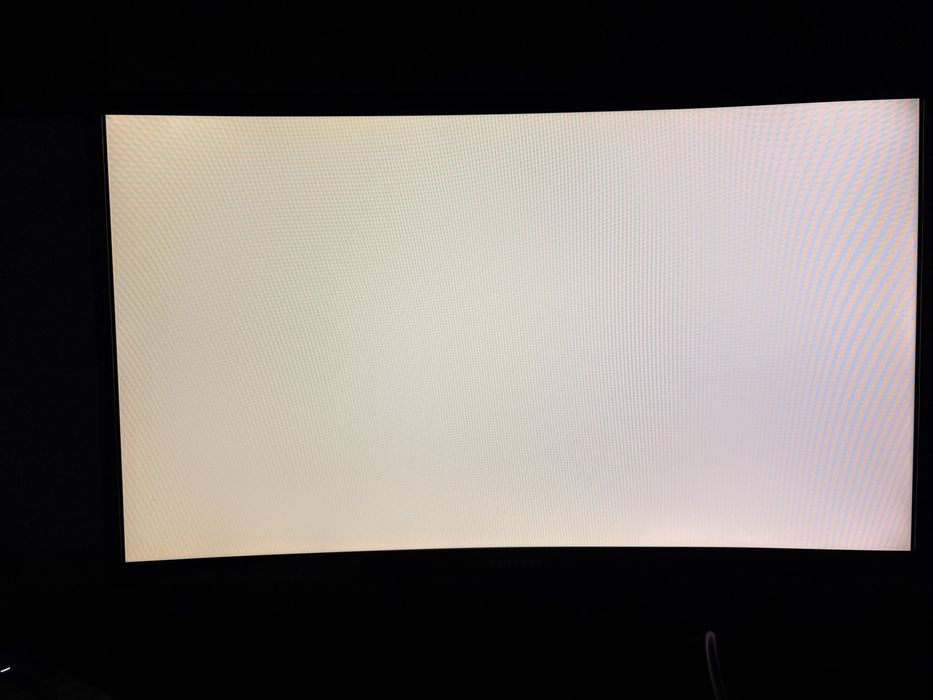 Монитор Samsung C24F396FHI черный