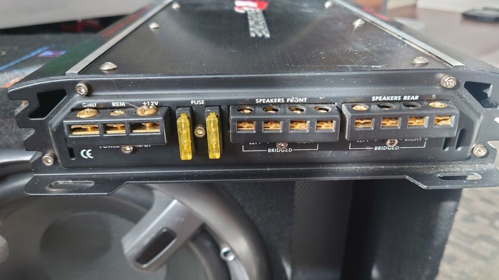 Subwoofer+statie auto