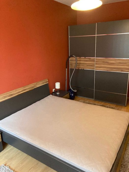 Дава се под наем Двустаен апартамент в София, Зона Б-18 - 75 кв.м за 1100 € - Снимка #2