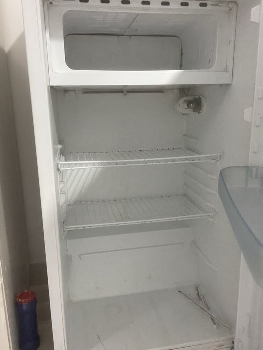 Холодиьник, продам рабочии