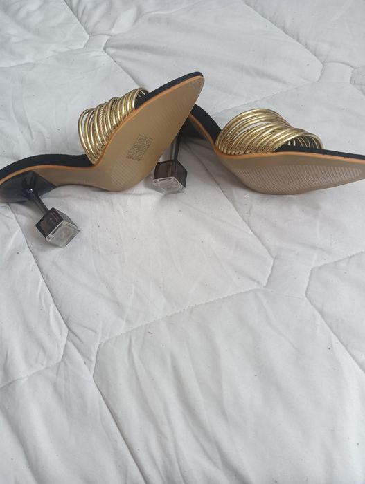Papuci eleganți  marina. 36