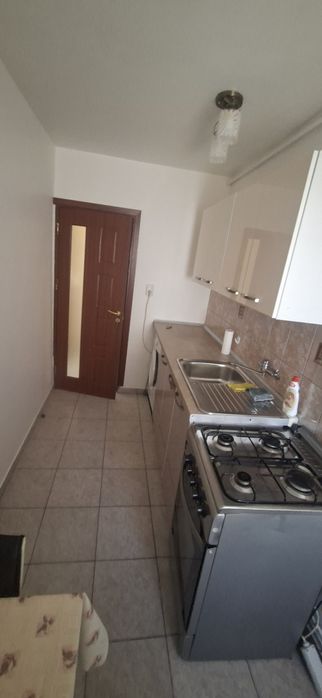 Garsoniera de închiriat