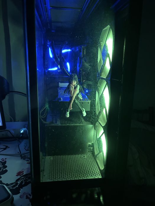 Продам игровой комплект