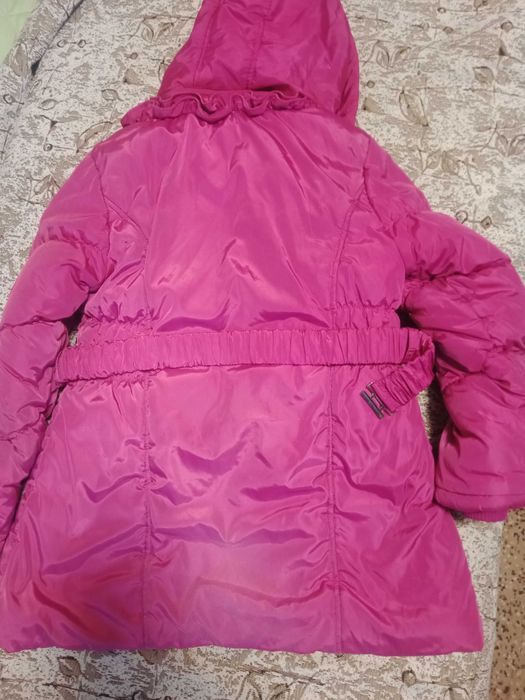 Продам пуховик на девочку