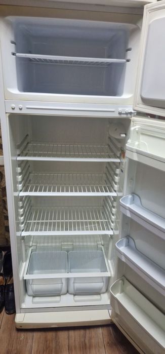 Продаётся холодильник индесит в хорошем состоянии