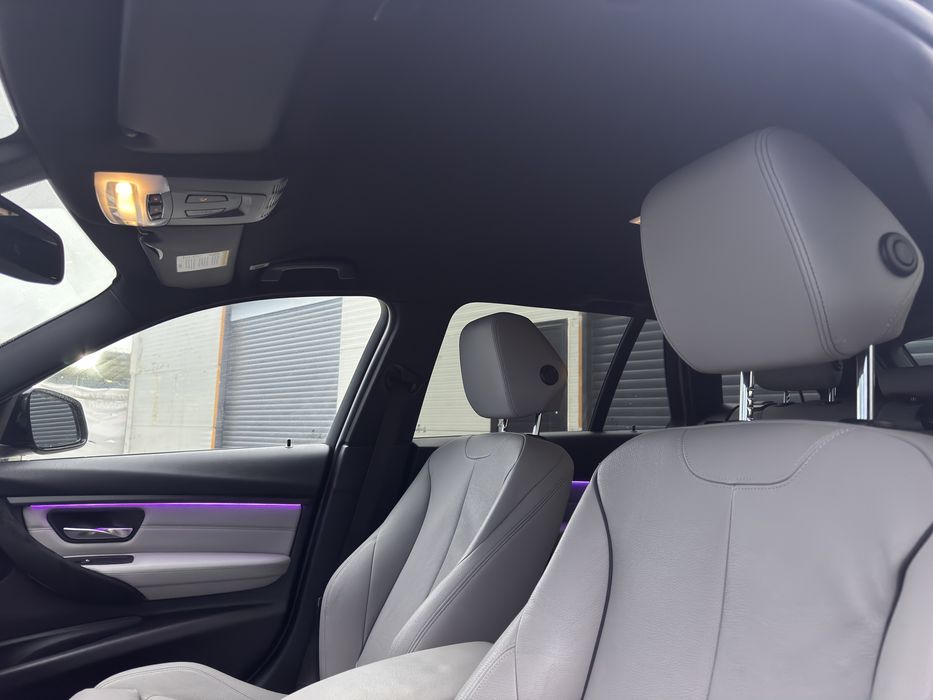 328i xDrive , Automata , Head-Up Display, Pdc, Navi mare , Recaro etc