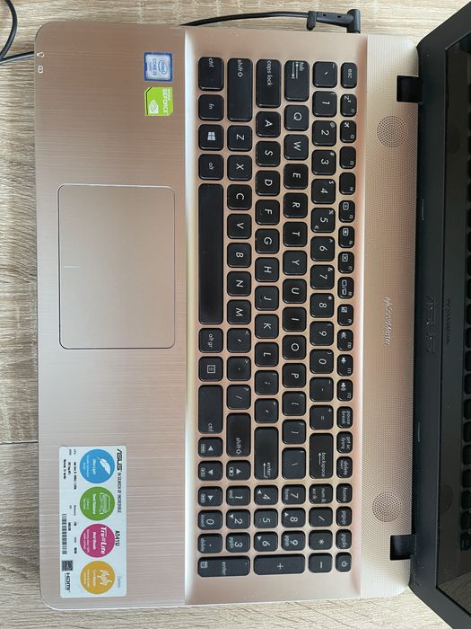 Vand laptop ASUS