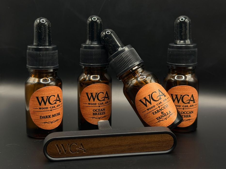 WCA Wood Car Air – Odorizant Auto Premium din Lemn | Reîncărcabil | 4 Arome La Alegere