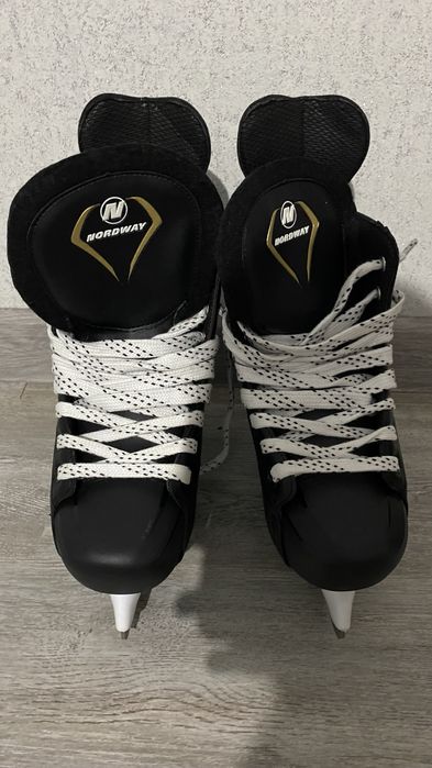 Хоккейные коньки Nordway NDW103