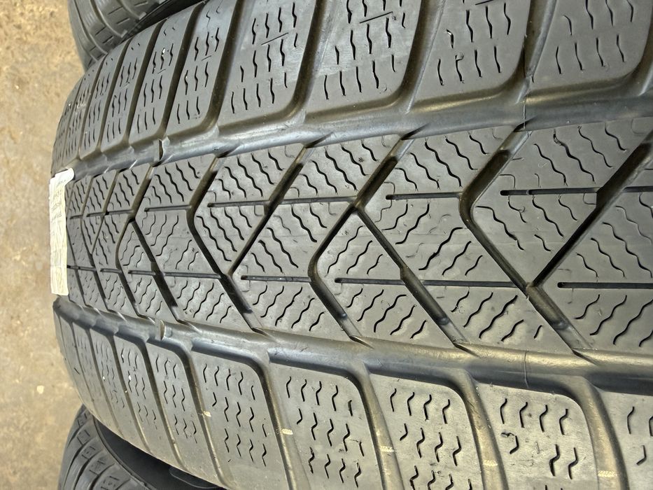 SET 4 Anvelope Iarna 245/50 R19 PIRELLI Sottozero 3 105V - Runflat