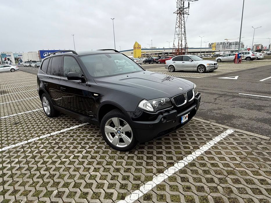 Vând   BMW——-X 3—-