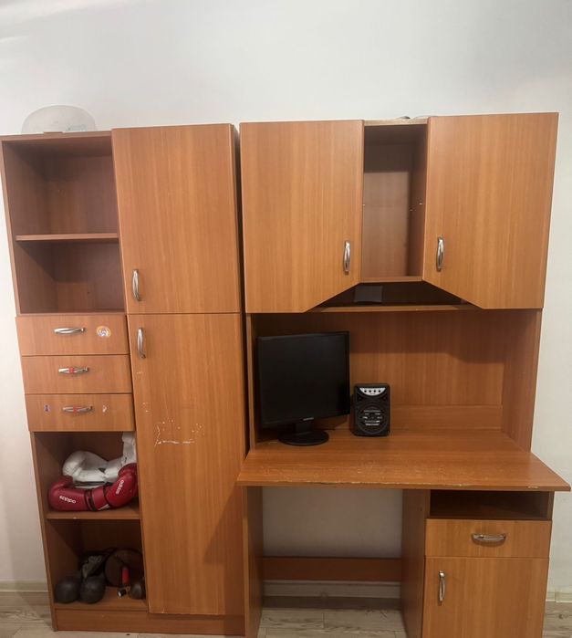 Детский шкаф в хорошем состоянии