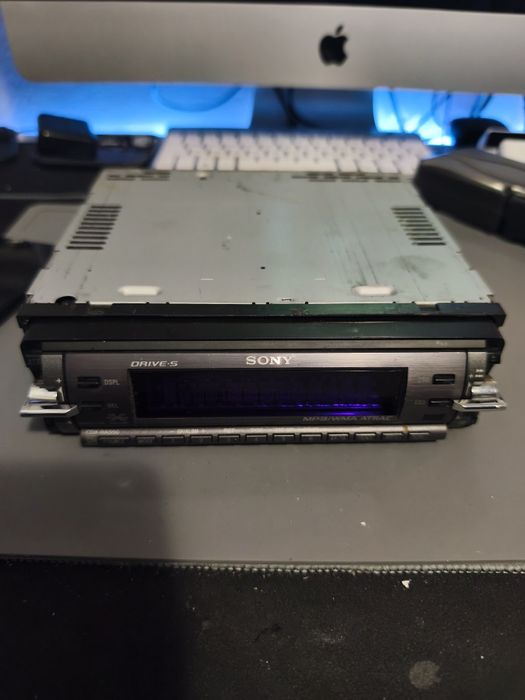 Casetofon auto Radio CD Sony CDX-RA 550 XPlod  4x50W S-Mosfet  MP3 WMA