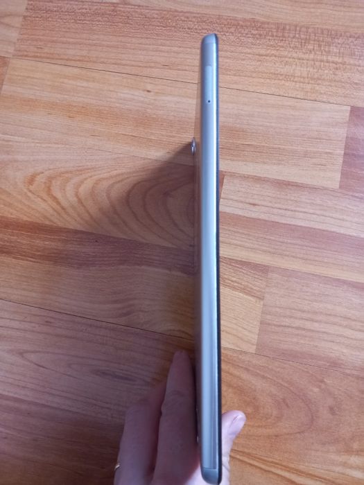 Tableta lenovo defecta