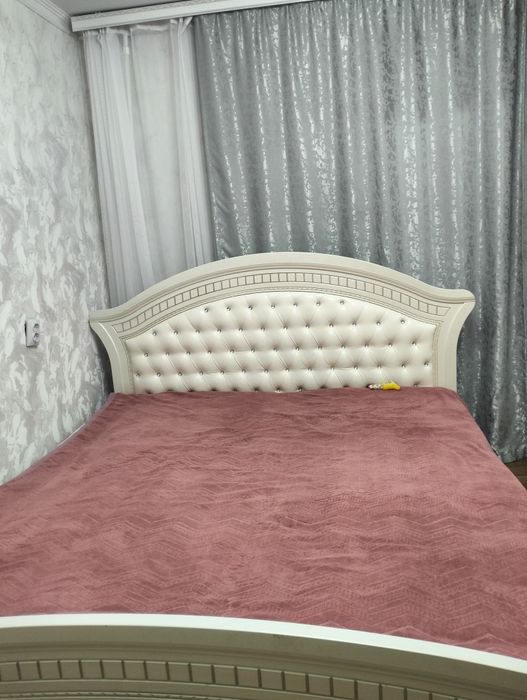 Продам кровать ,шкаф