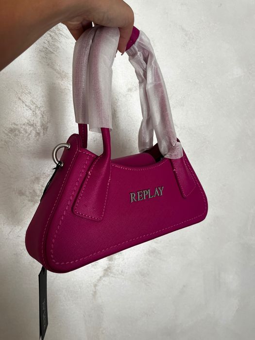 Replay чанта нова