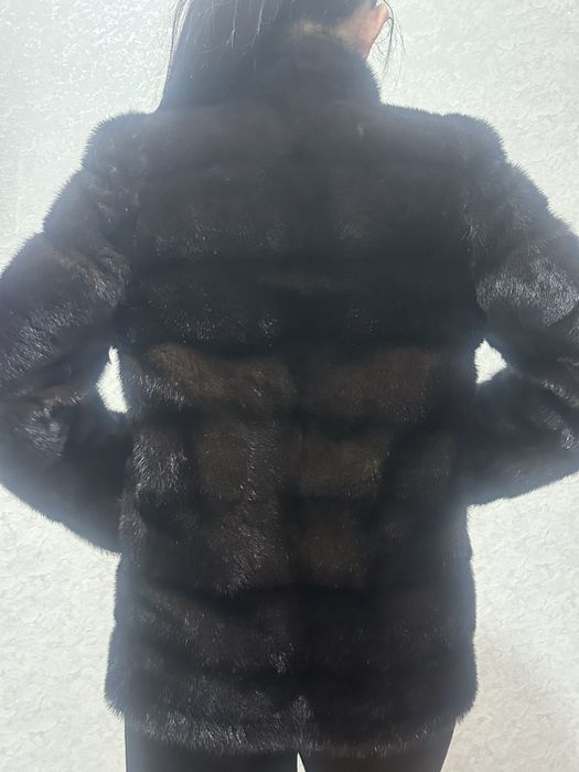 Продам шубу норковую
