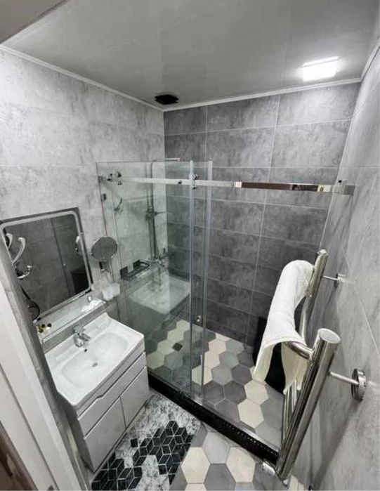 Сдаётся квартира посуточно в центре города.