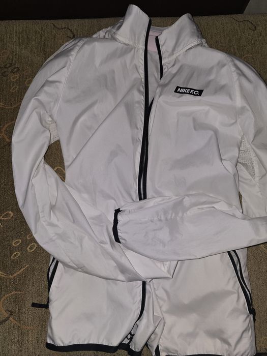 мъжки ветровки Nike Adidas