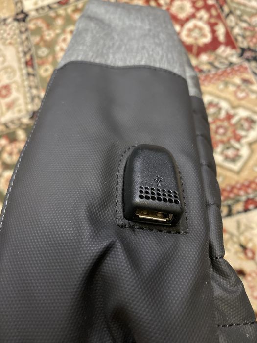 Rucsac Swiss Peak cu protectie RFID