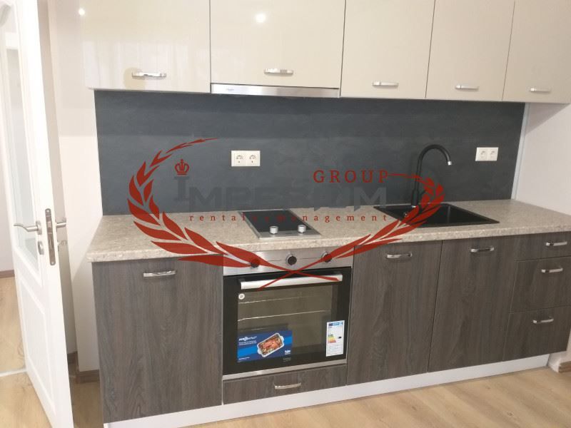 Дава се под наем Двустаен апартамент в Варна, Колхозен пазар - 70 кв.м за 586.5 € - Снимка #2