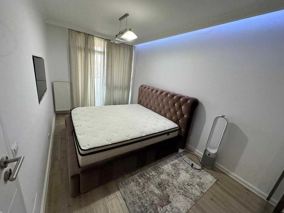 Apartament elegant 2 camere, bloc nou (ARED), etaj 3, complet mobilat si utilat, balcon amenajat, PARCARE PRIVATA inclusa in pret - 159000 Euro