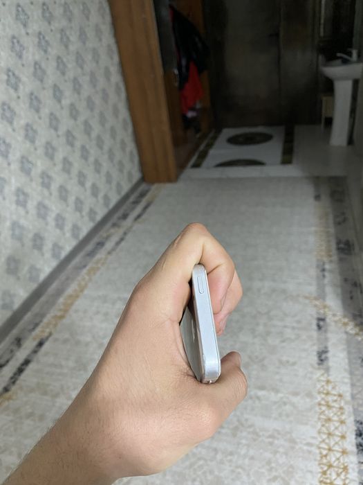 Продается IPhone 5 s