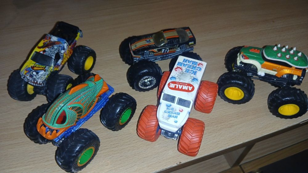 Колекция Monster Jam