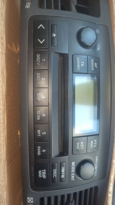 CD player за Toyota Corolla (E120; E130) (2000-2007)