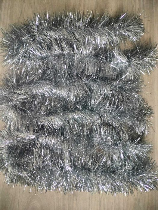 Продаю новогоднюю мишуру