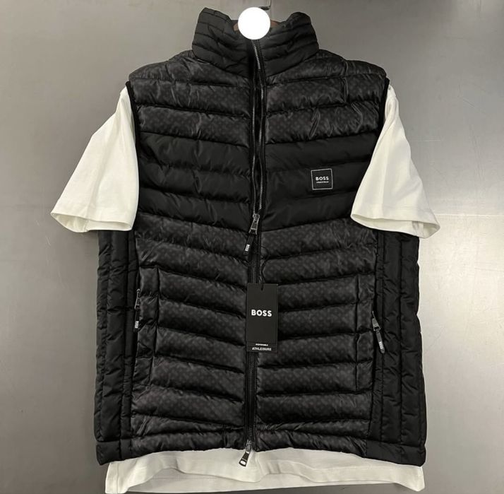 Мъжки елек в черен цвят