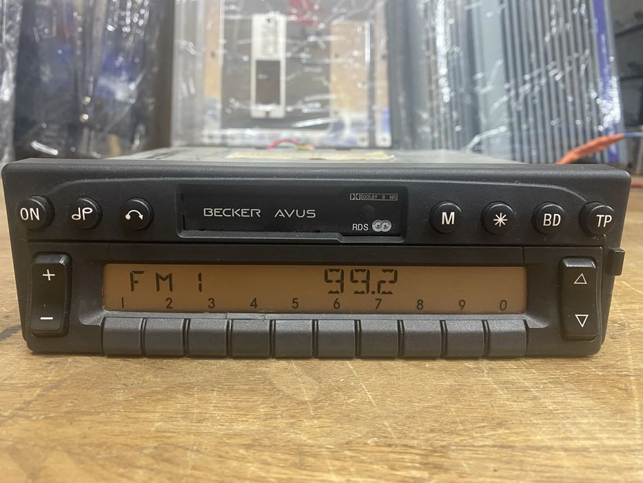 Player auto Becker Avus