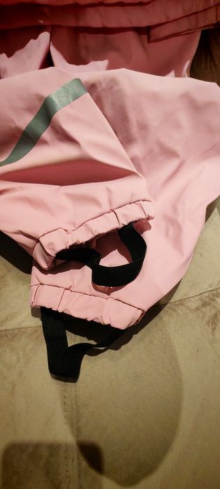 Costum impermeabil copii – mărimea 140 cm, stare perfectă