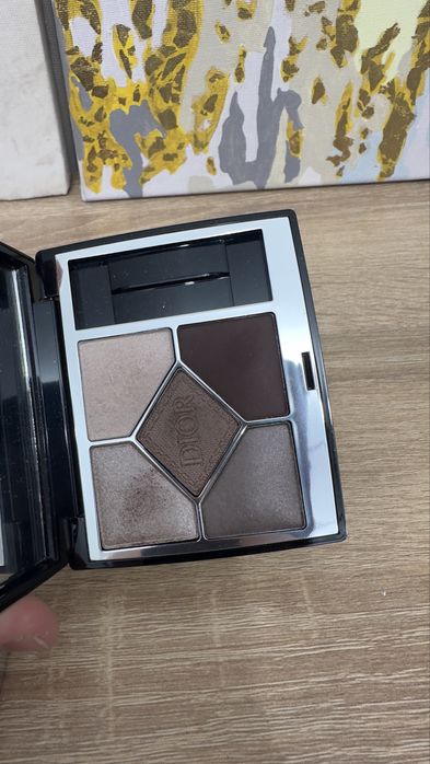 Тени для век от Dior