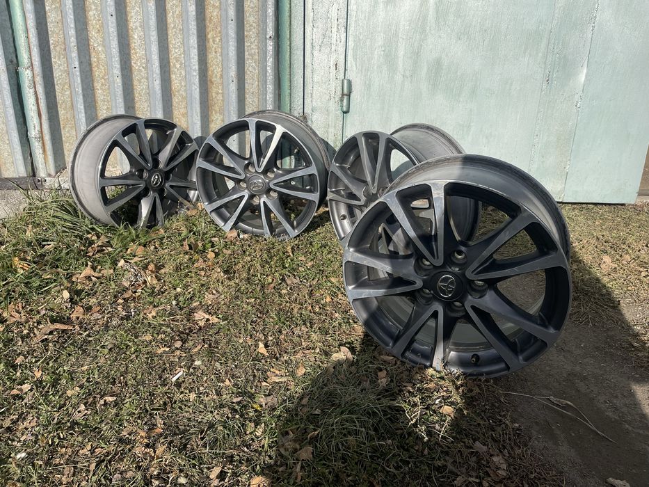 Диски  на 16 в хорошем состояние