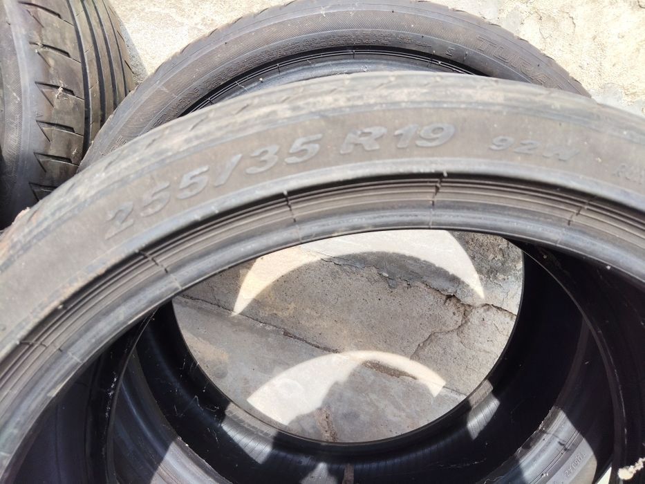 Cauciucuri R19 - BMW