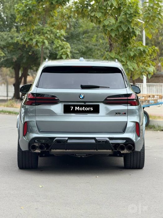 BMW X5 xDrive40i— 2023