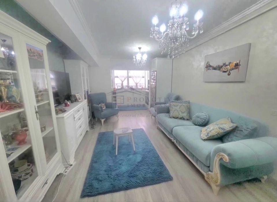 Apartament 3 camere,semidecomandat