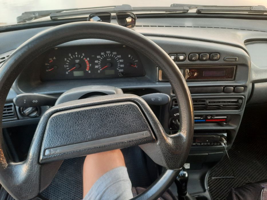 Продам машину 14