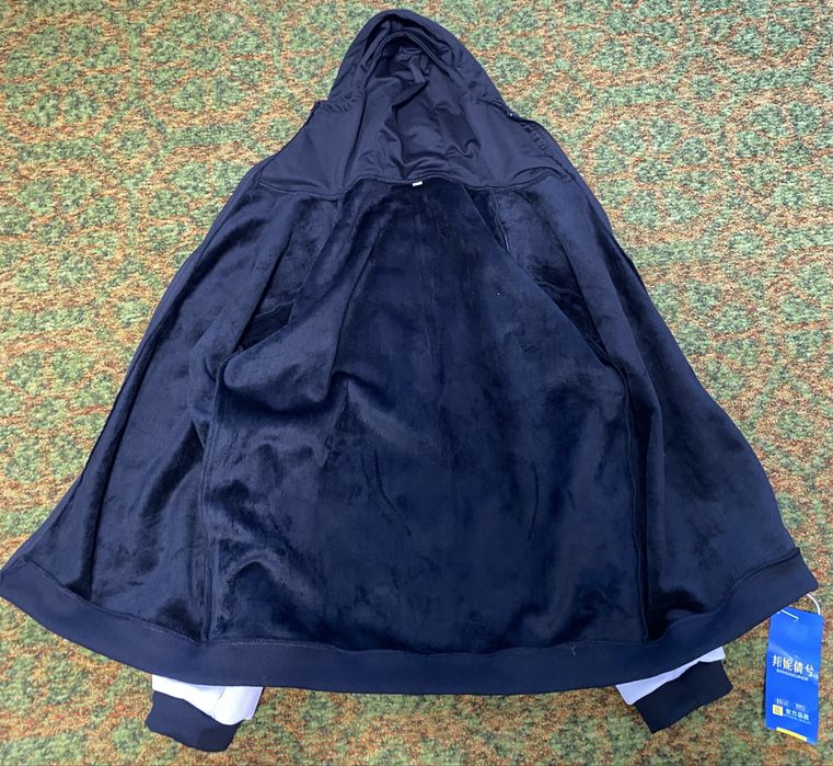 Продам кофту с балаклавой