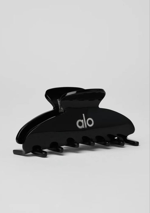Alo Yoga 90's Claw Clip