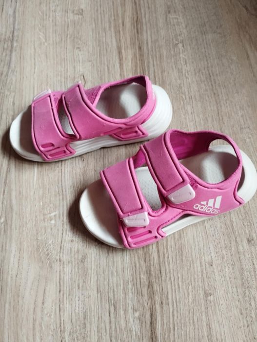 Детски сандали  адидас